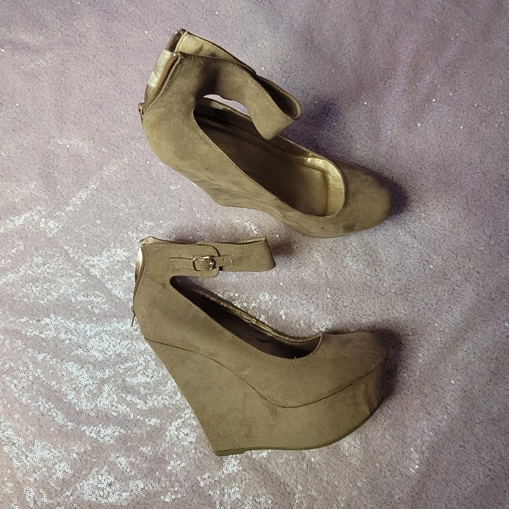 ♡ Suede Ankle Strap Platform Wedge Heels ♡